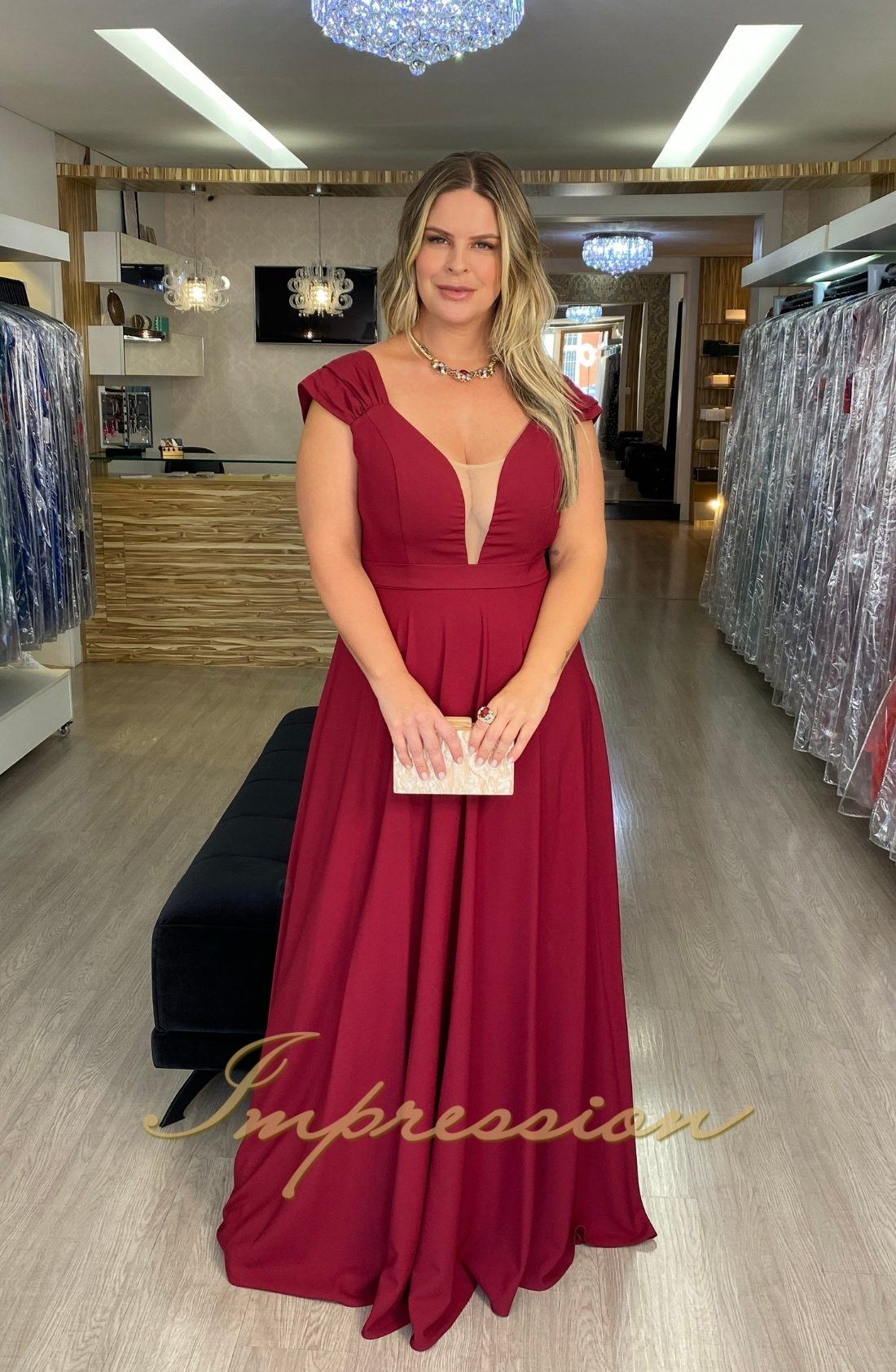 vestido madrinha plus size marsala