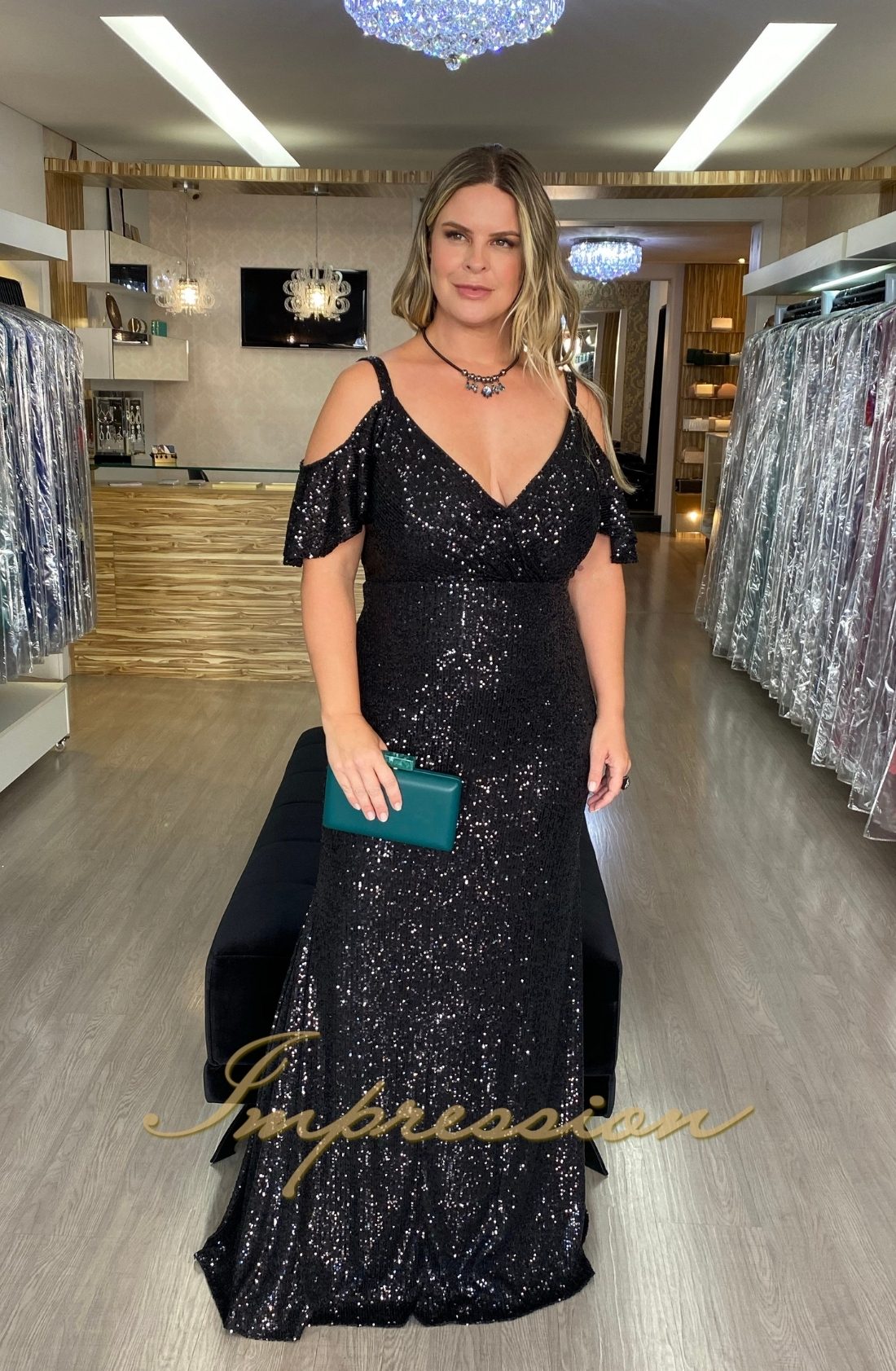 roupa de festa com brilho
