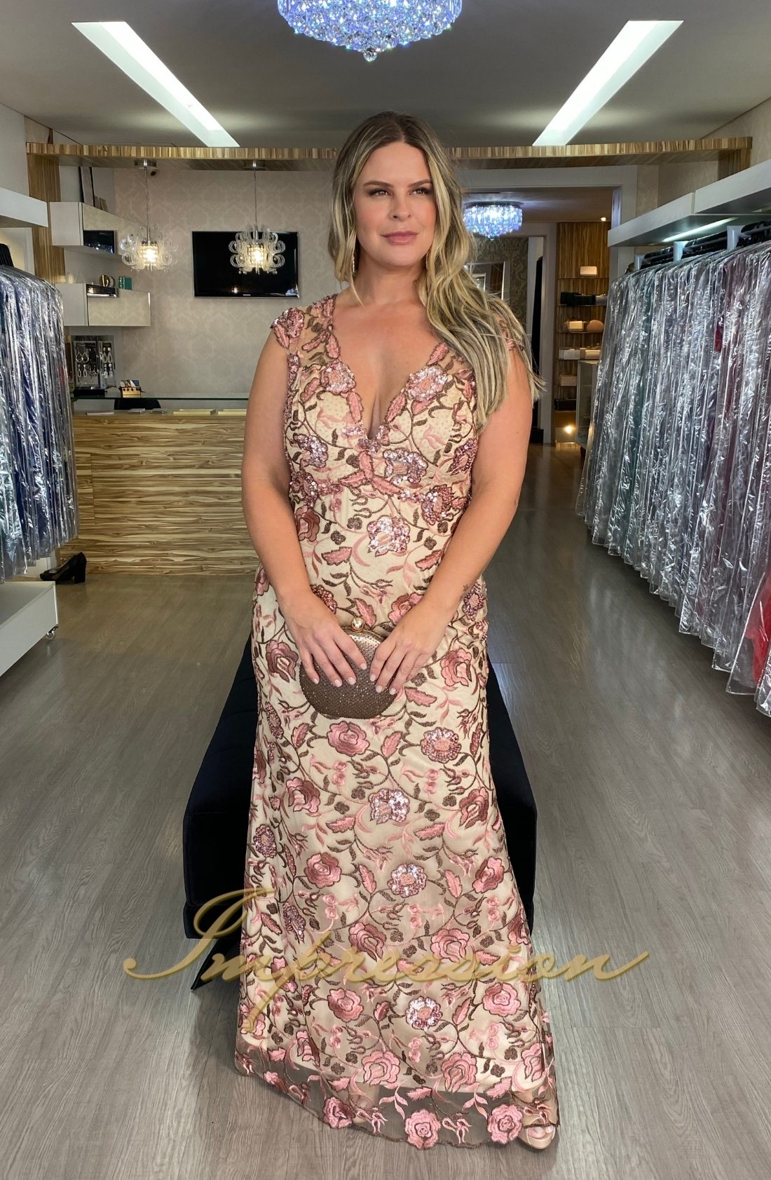 vestido plus size floral festa