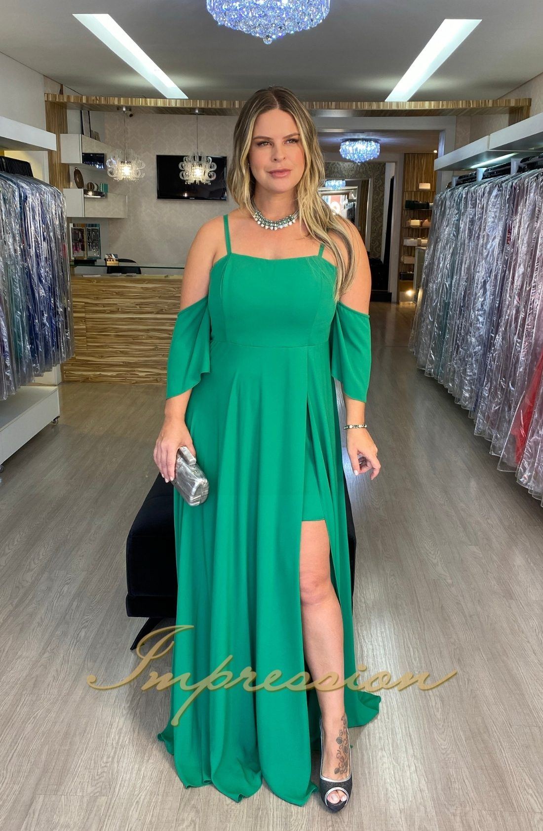 Vestido de festa hot sale verde bandeira longo