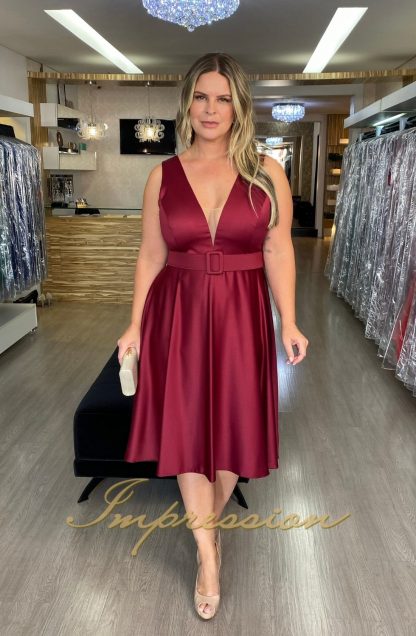 Vestido de Festa Midi Plus Size Marsala