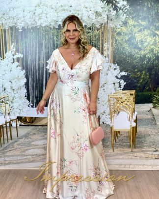 Vestido de Festa Longo Plus Size em Cetim Estampado Floral