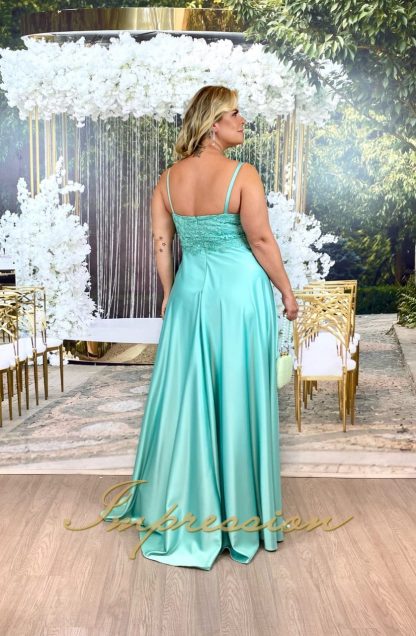 Vestido de Festa Longo Plus Size Verde Tifany com Fenda - Image 3