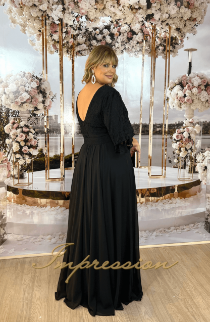 Vestido de Festa  Longo Plus Size Preto Com Manga - Image 3
