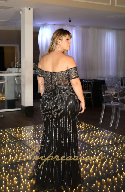 Vestido de Festa Longo Plus Size Preto - Image 4