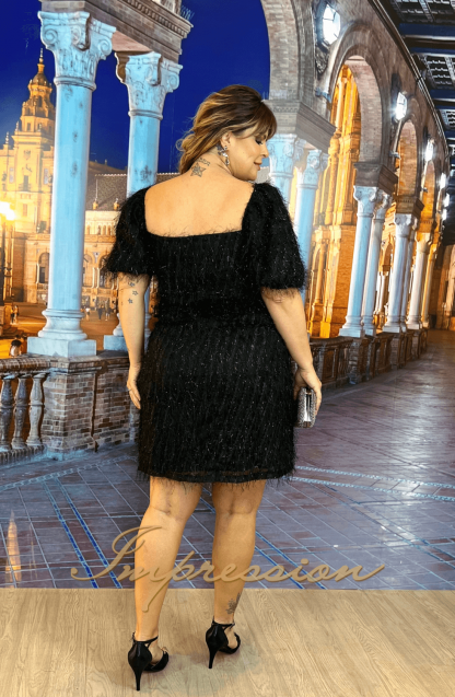 Vestido de Festa Curto Plus Size Preto - Image 2