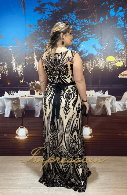 Vestido de Festa Longo Plus Size Preto - Imagem 2