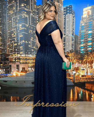 Vestido de Festa Longo Plus Size Marinho