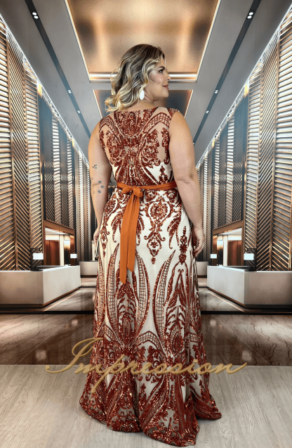 Vestido de Festa Longo Plus Size Terracota Bordado em Paetês - Imagem 2