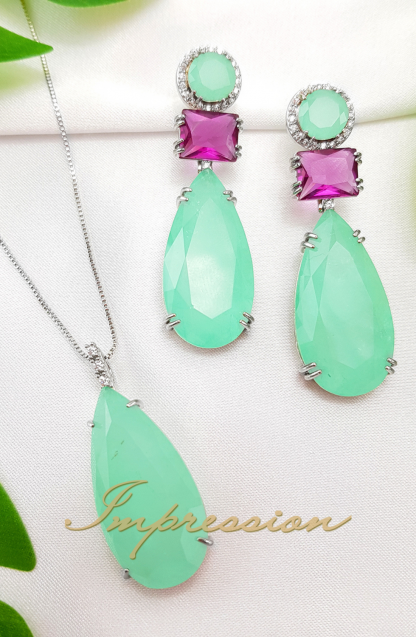 Conjunto de Festa Pedras Tifany e Fucsia