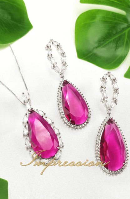 Conjunto de Festa Pedra Fucsia