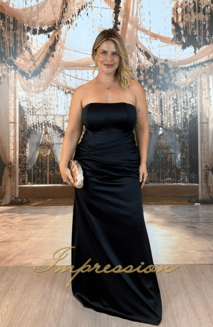 Vestido de Festa Longo Plus Size Preto