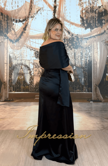 Vestido de Festa Longo Plus Size Preto - Image 4