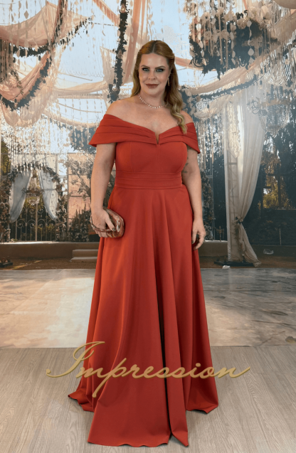 Vestido de Festa Longo Plus Size Terracota