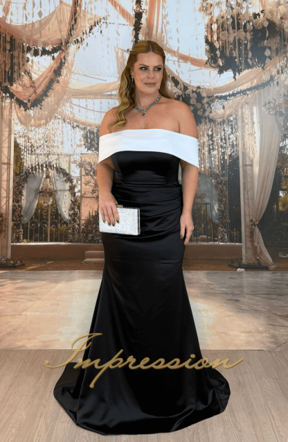 Vestido de Festa Longo Plus Size Preto e Branco