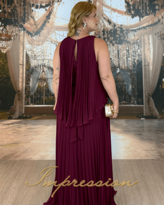 Vestido de Festa Longo Plus Size Marsala
