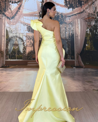 Vestido de Festa Longo Amarelo Manteiga em Zibeline